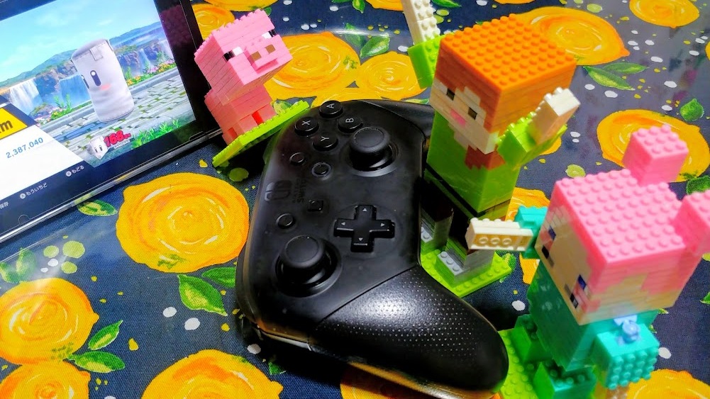 根岸が参戦した記念にスマブラを楽しむ二人。ニラ子は自分が出場できないのはおかしいと思っている。